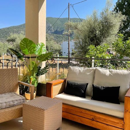 Kl Suites Lefkada - Feel At Home New Boho Apartment 400M From Beach Nidri Town Center Buitenkant foto