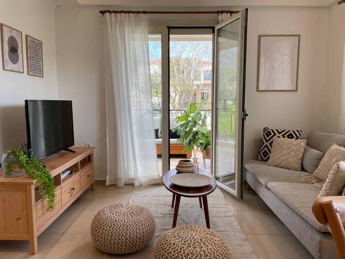 Kl Suites Lefkada - Feel At Home New Boho Apartment 400M From Beach Nidri Town Center Buitenkant foto